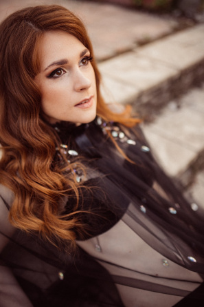 Black boudoir cape фото 4