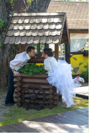 Wedding skirt with a train фото 1